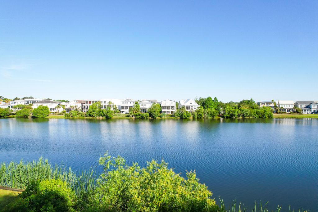 Photo of 1441 Appling Drive, Mount Pleasant, SC 29464 (MLS # 26013084)