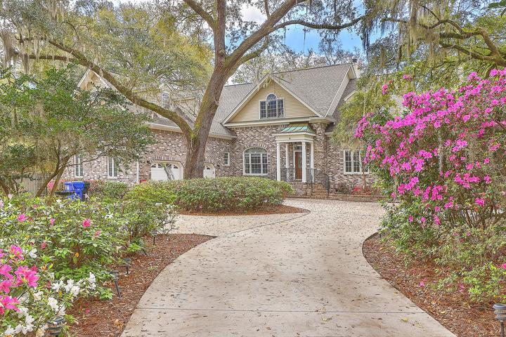 2335 Eades Lane