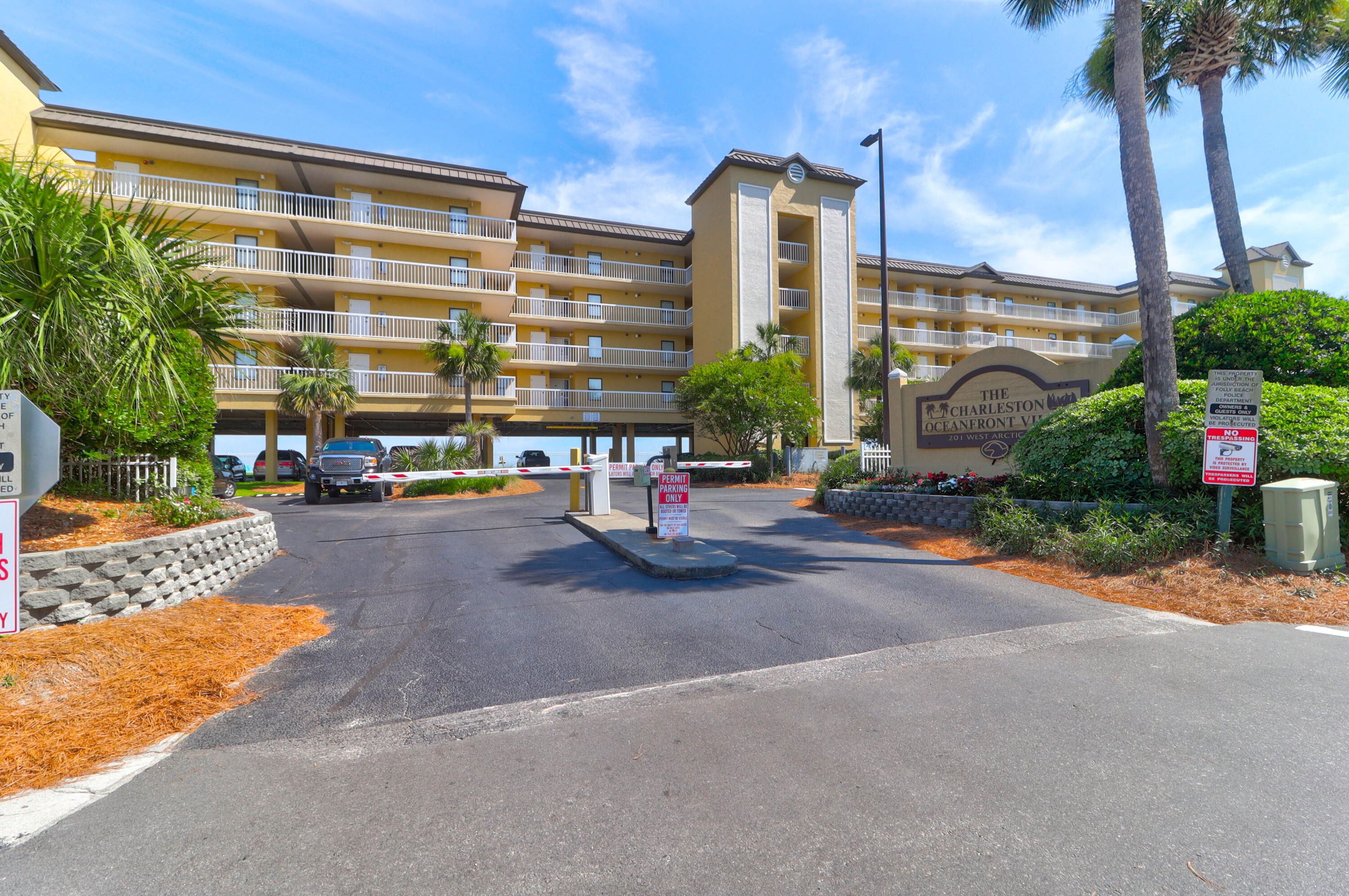 201 W Arctic Avenue 421