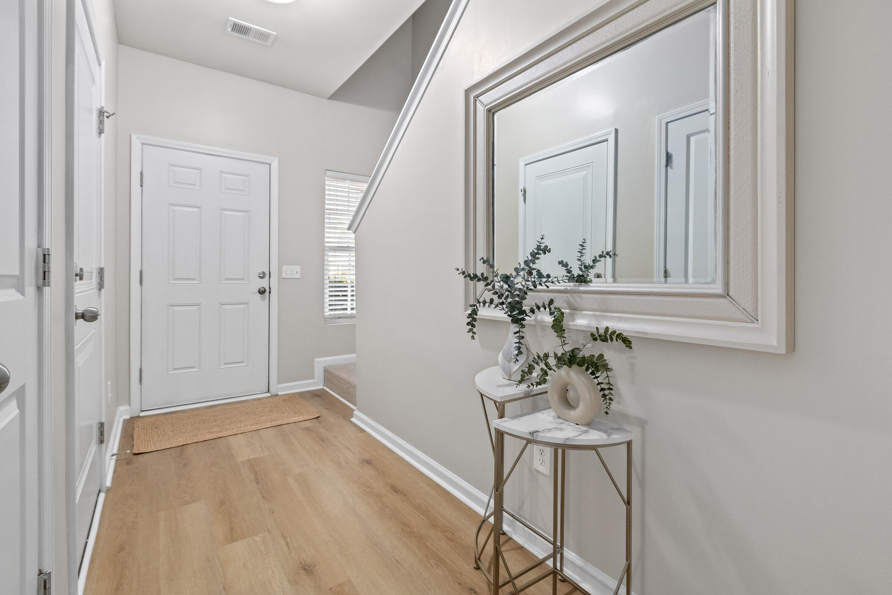 1086 Bennington Drive