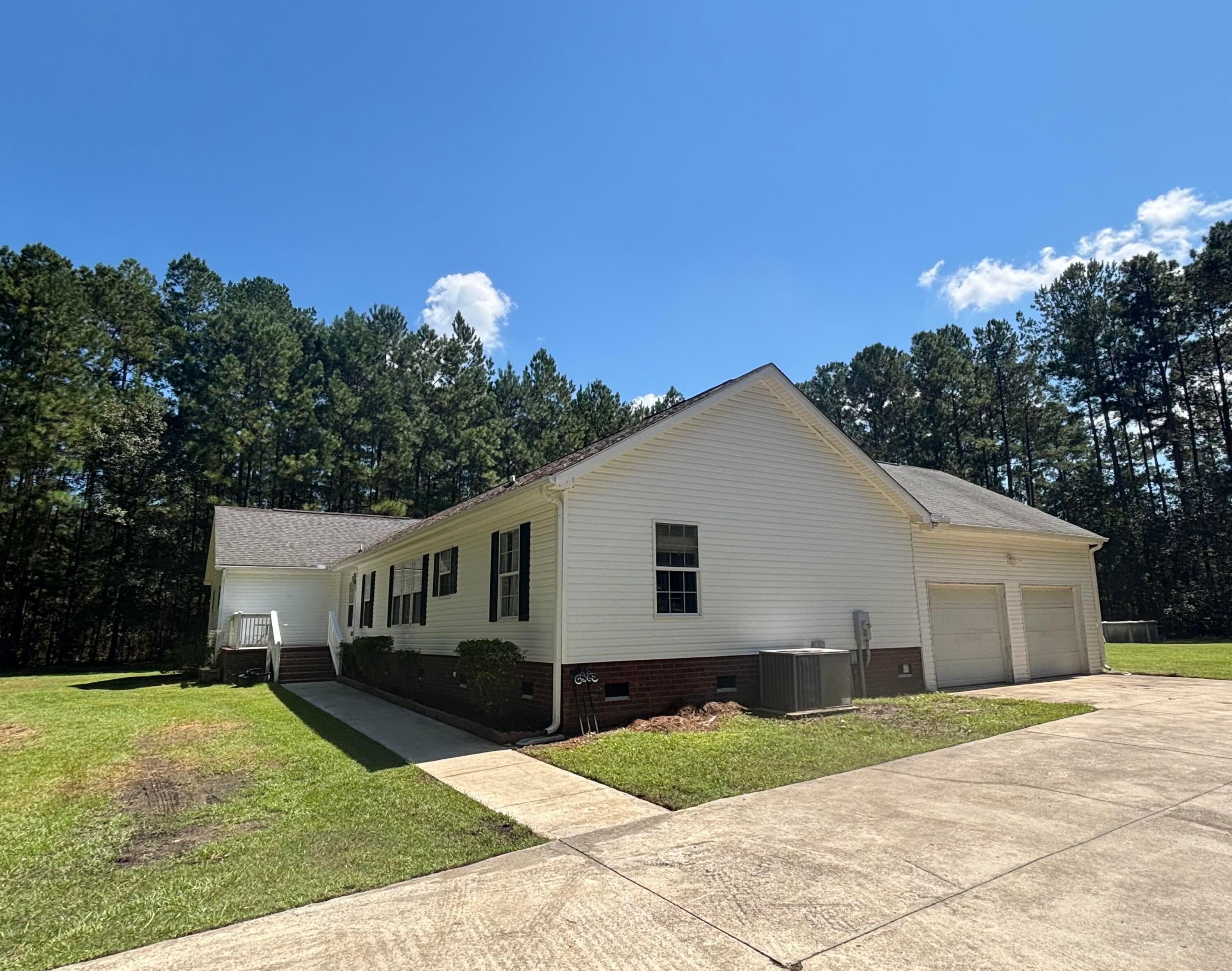 121 Scotts Pond Trail