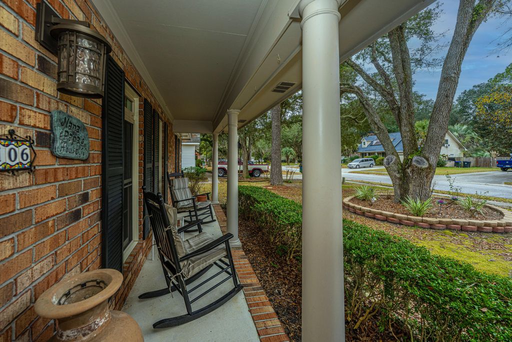 Photo of 106 Blake Drive, Summerville, SC 29485 (MLS # 25032382)