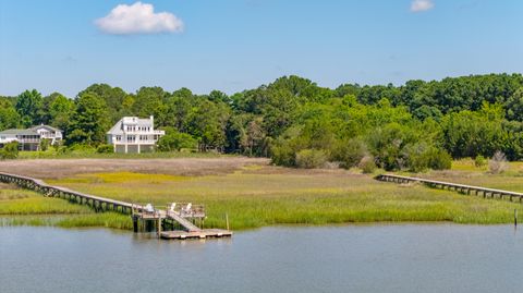 A home in Awendaw