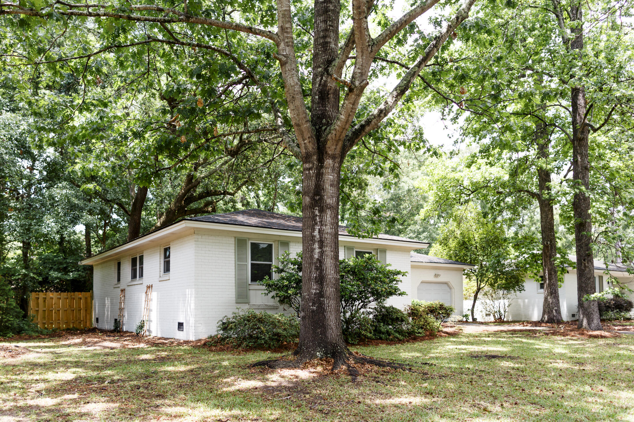 819 Abcaw Way