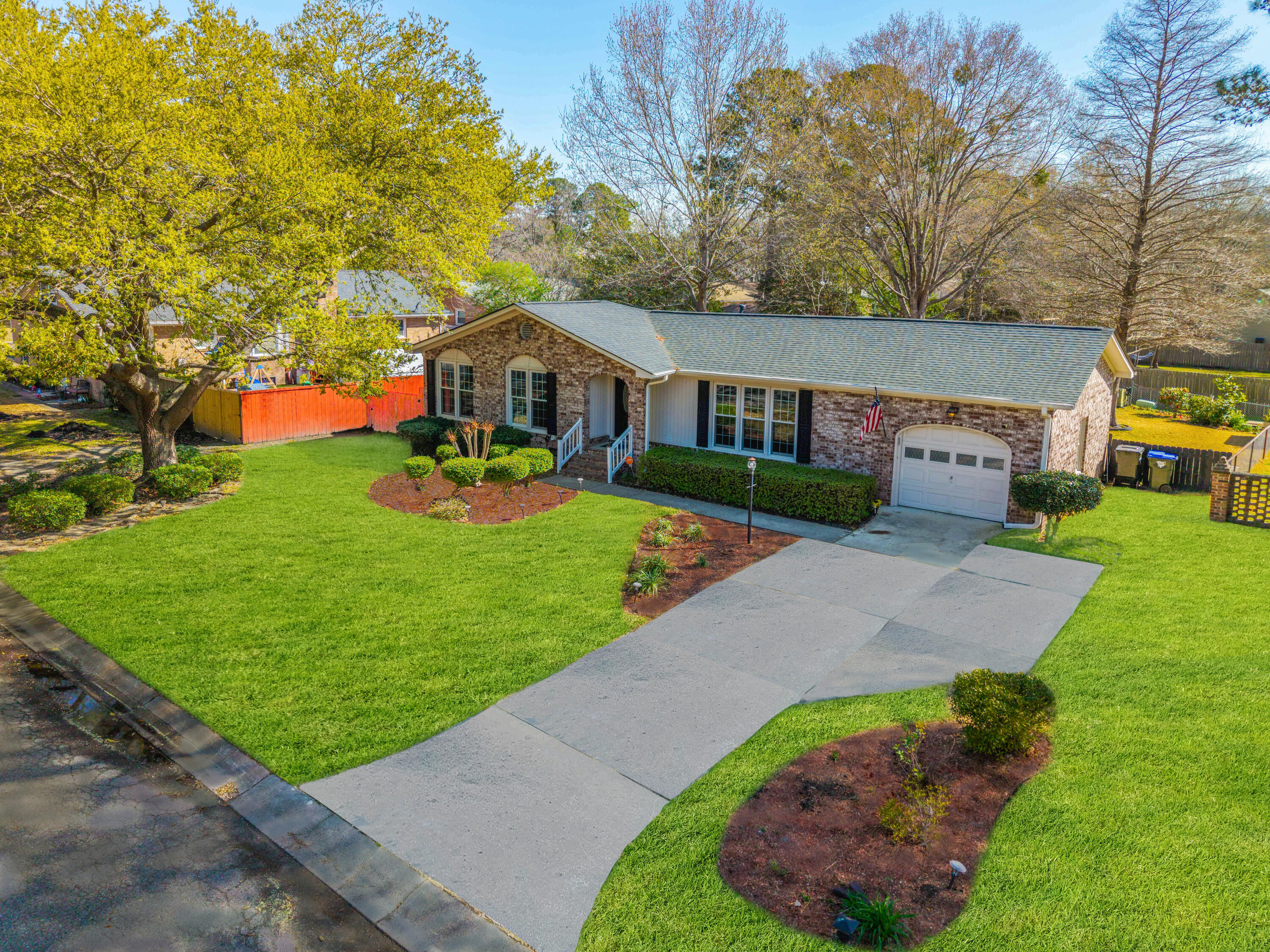 115 Clubhouse Road