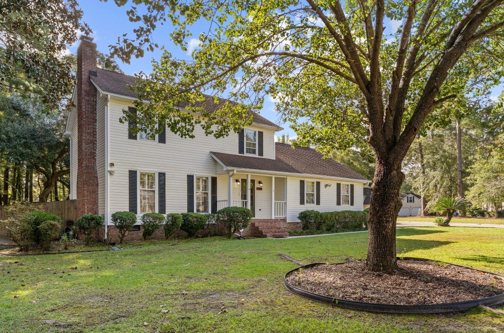 Photo of 202 Brailsford Road, Summerville, SC 29485 (MLS # 26027852)