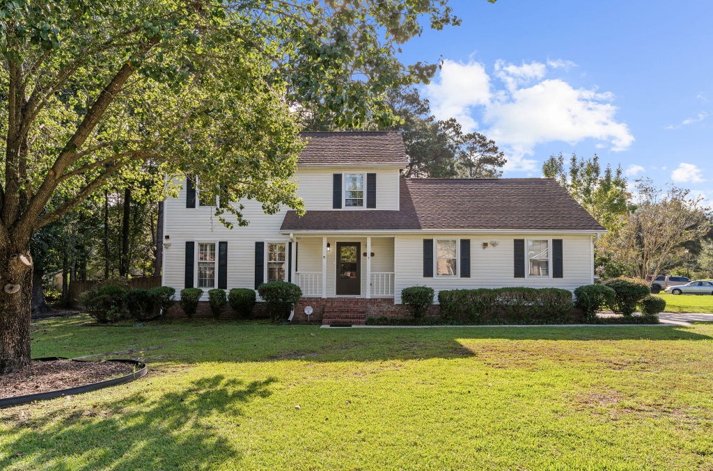 Photo of 202 Brailsford Road, Summerville, SC 29485 (MLS # 26027852)