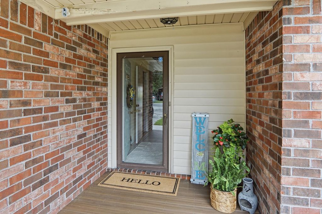 Photo of 1778 Dogwood Road, Charleston, SC 29414 (MLS # 26013316)