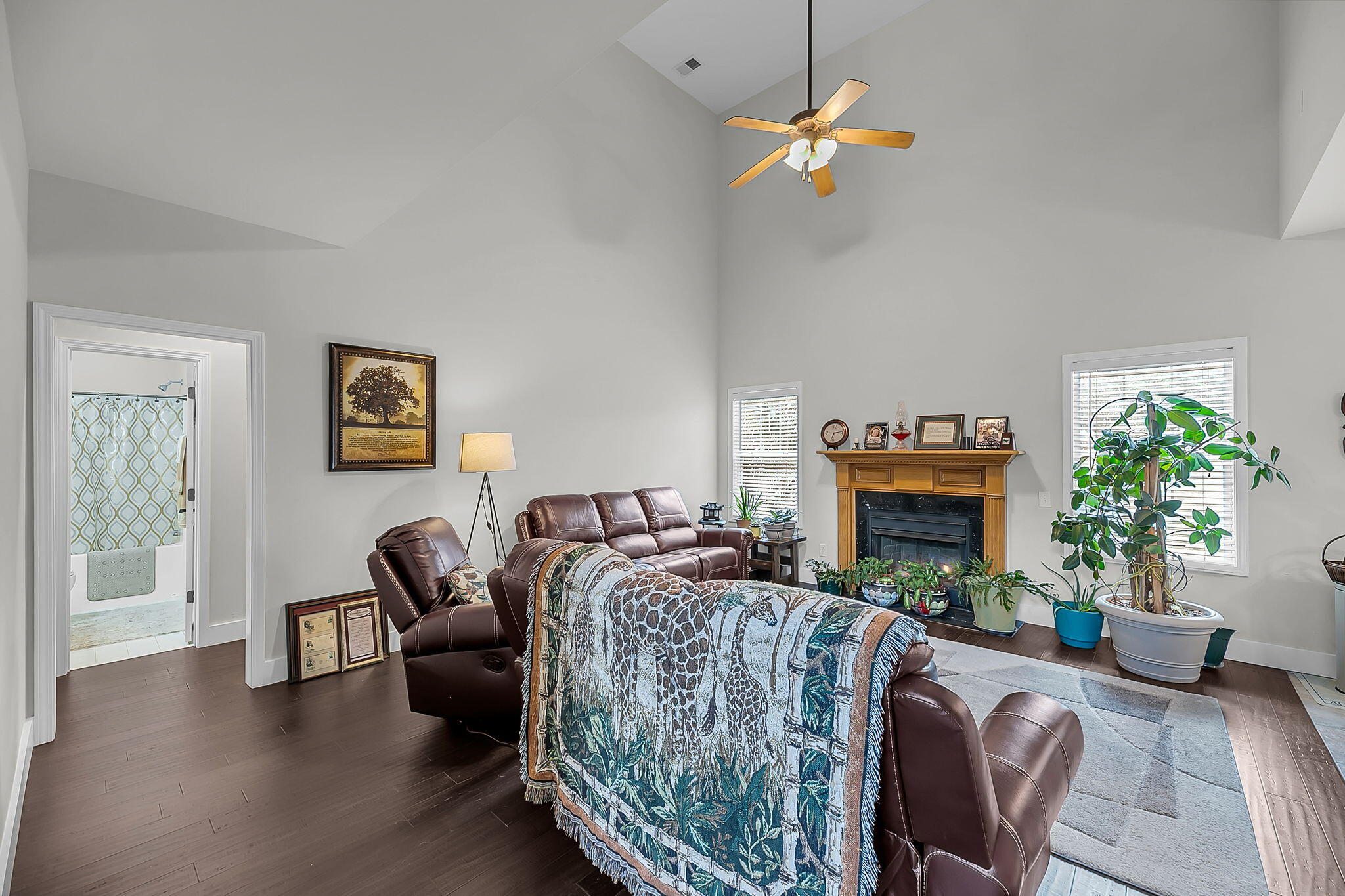 8725 Evangeline Drive