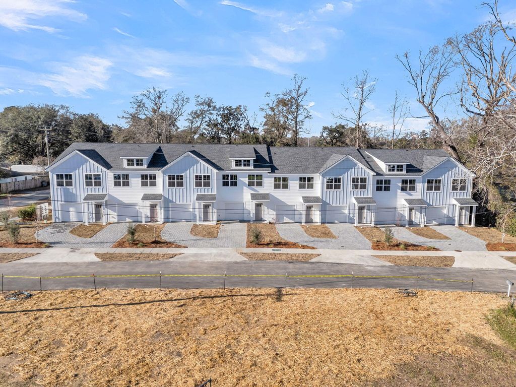 Photo of 4009 Gravely Avenue, North Charleston, SC 29405 (MLS # 26005817)