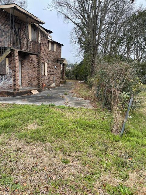 1865 E Montague Avenue North Charleston SC 29405