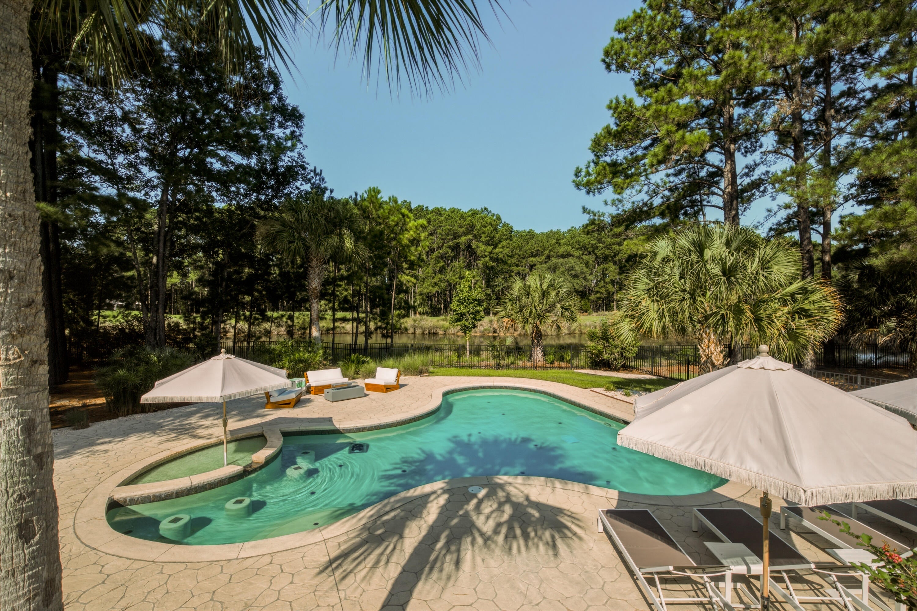 1428 Oakhurst Drive