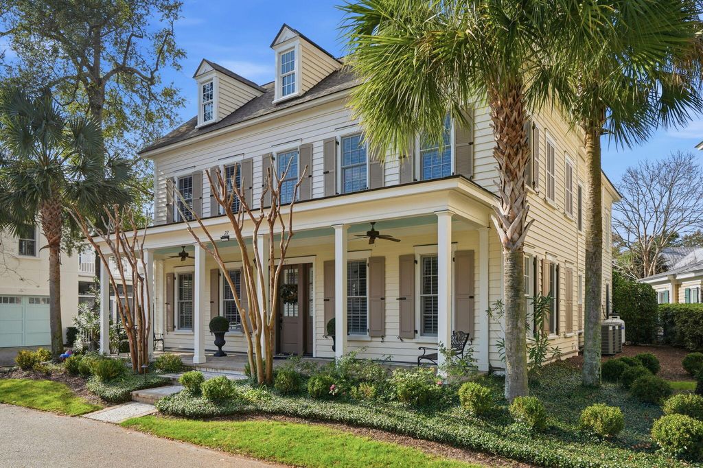 Photo of 27 Fairhope Road, Mount Pleasant, SC 29464 (MLS # 25031512)