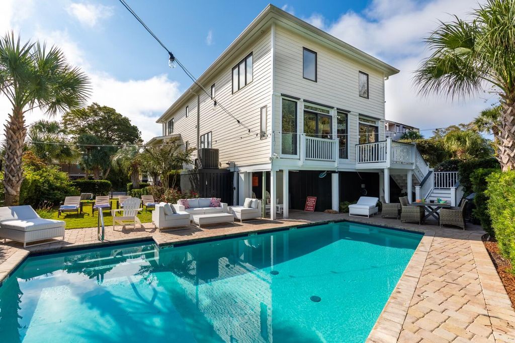 Photo of 109 Carolina Boulevard, Isle of Palms, SC 29451 (MLS # 25016852)