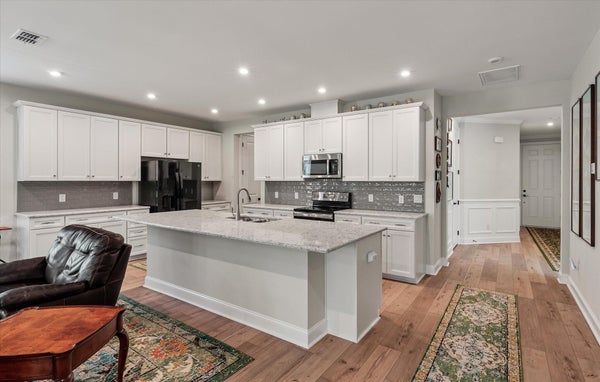 395 SEASIDE TRL, SUMMERVILLE, SC 29486 - Image 4a3d185cc44d30dfd35bd546dfd56fe7/3523382221