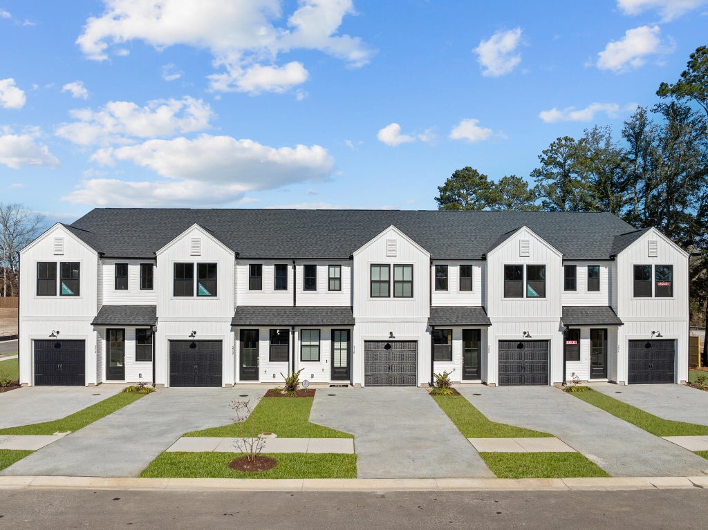 Photo of 5099 Buggs Lane, Lincolnville, SC 29485 (MLS # 26025313)