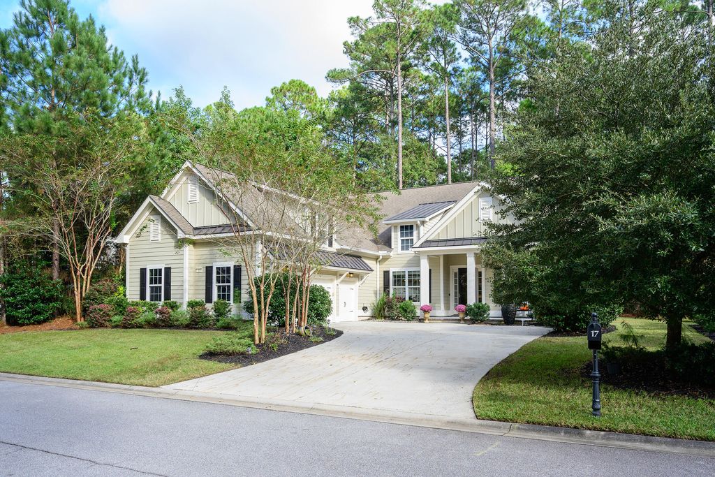 Photo of 17 Cutter Circle, Bluffton, SC 29909 (MLS # 26005783)
