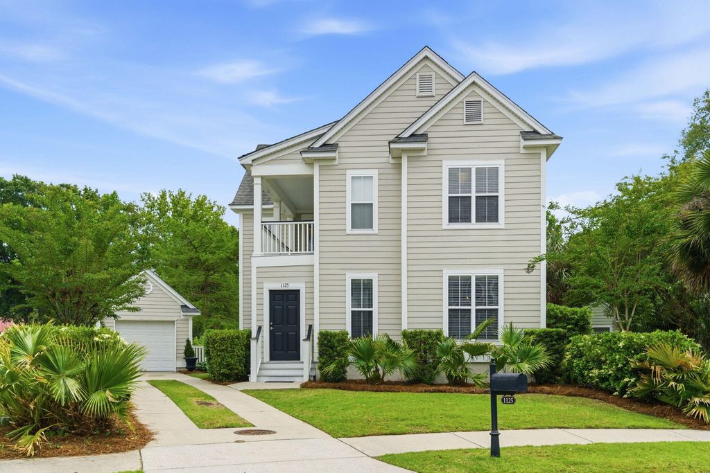 Photo of 1125 Dawn View Terrace, Mount Pleasant, SC 29464 (MLS # 26012429)