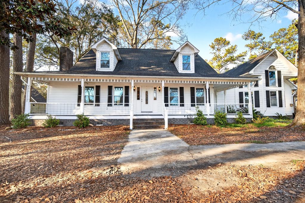 Photo of 117 Pemberton Road, Summerville, SC 29483 (MLS # 26006459)