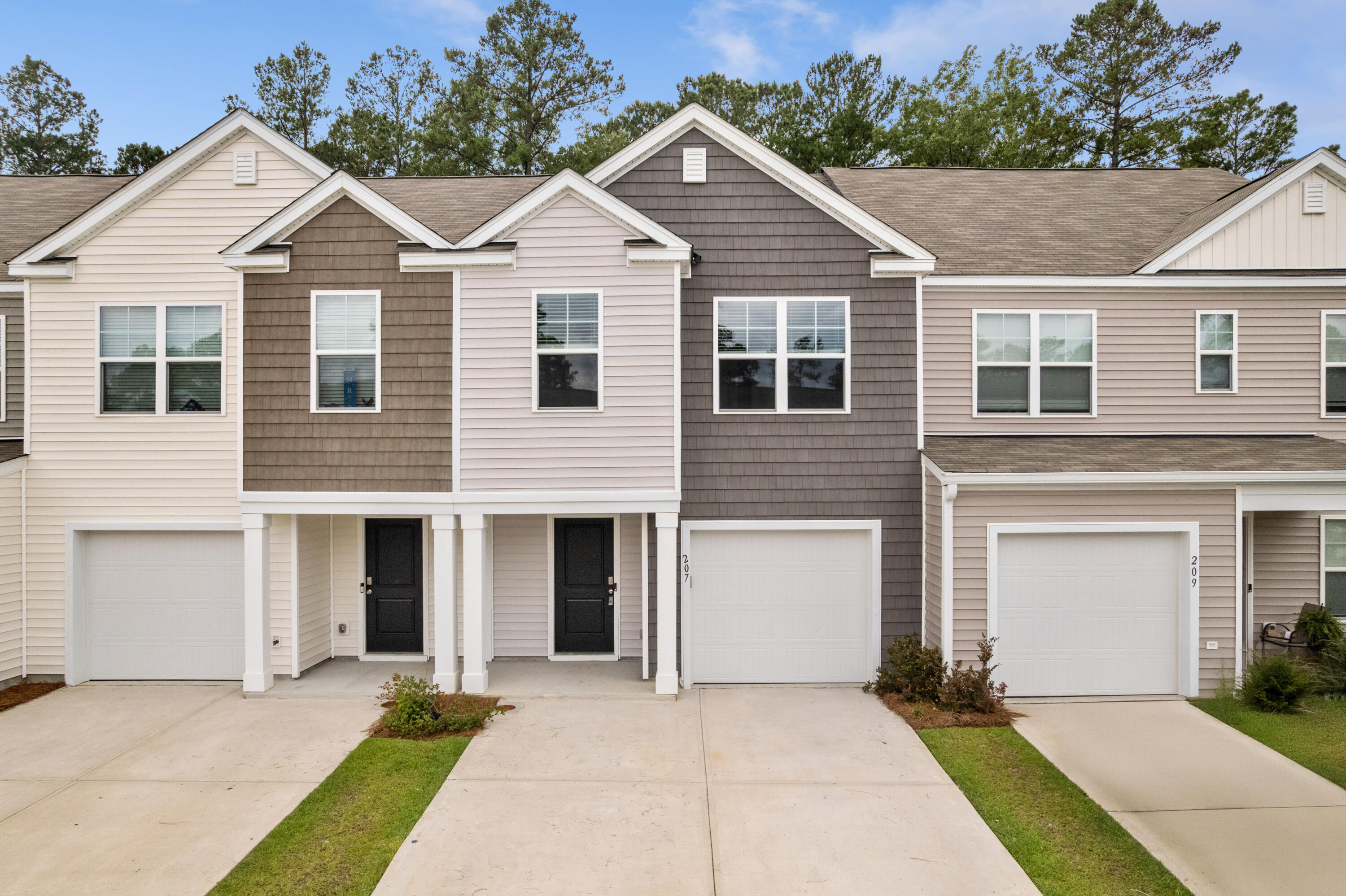 207 Cozy Brook Court