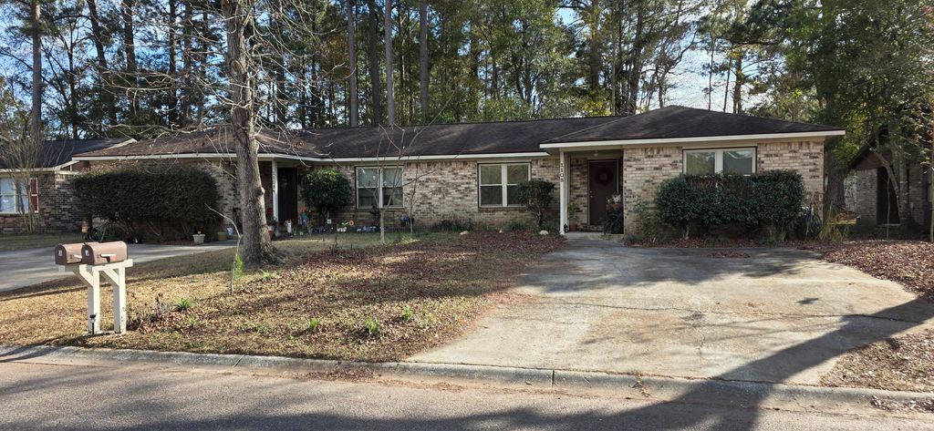 Photo of 110 Pintail Drive, Summerville, SC 29483 (MLS # 25032371)