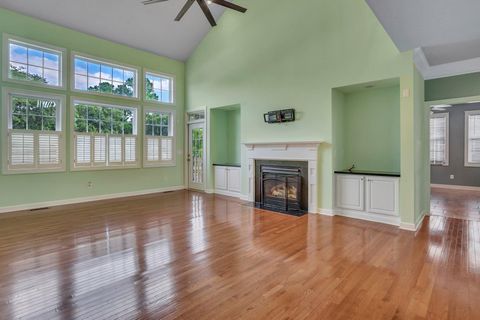 A home in North Charleston