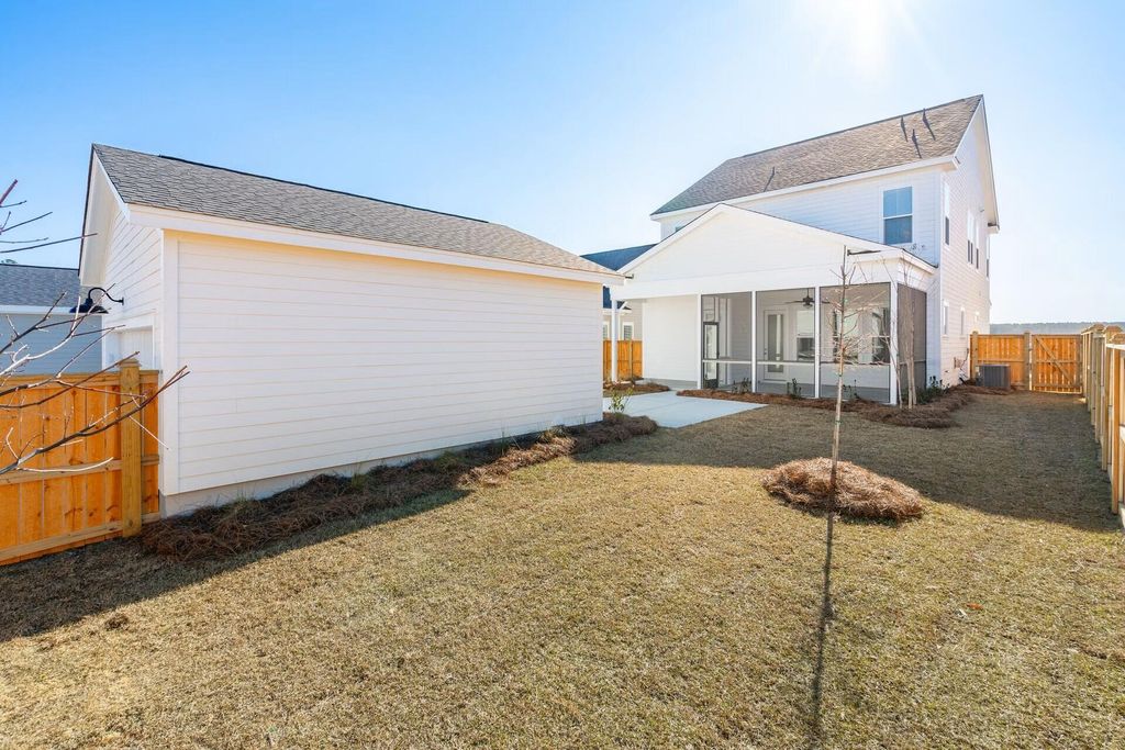 Photo of 365 Trailmore Lane, Summerville, SC 29486 (MLS # 25013407)