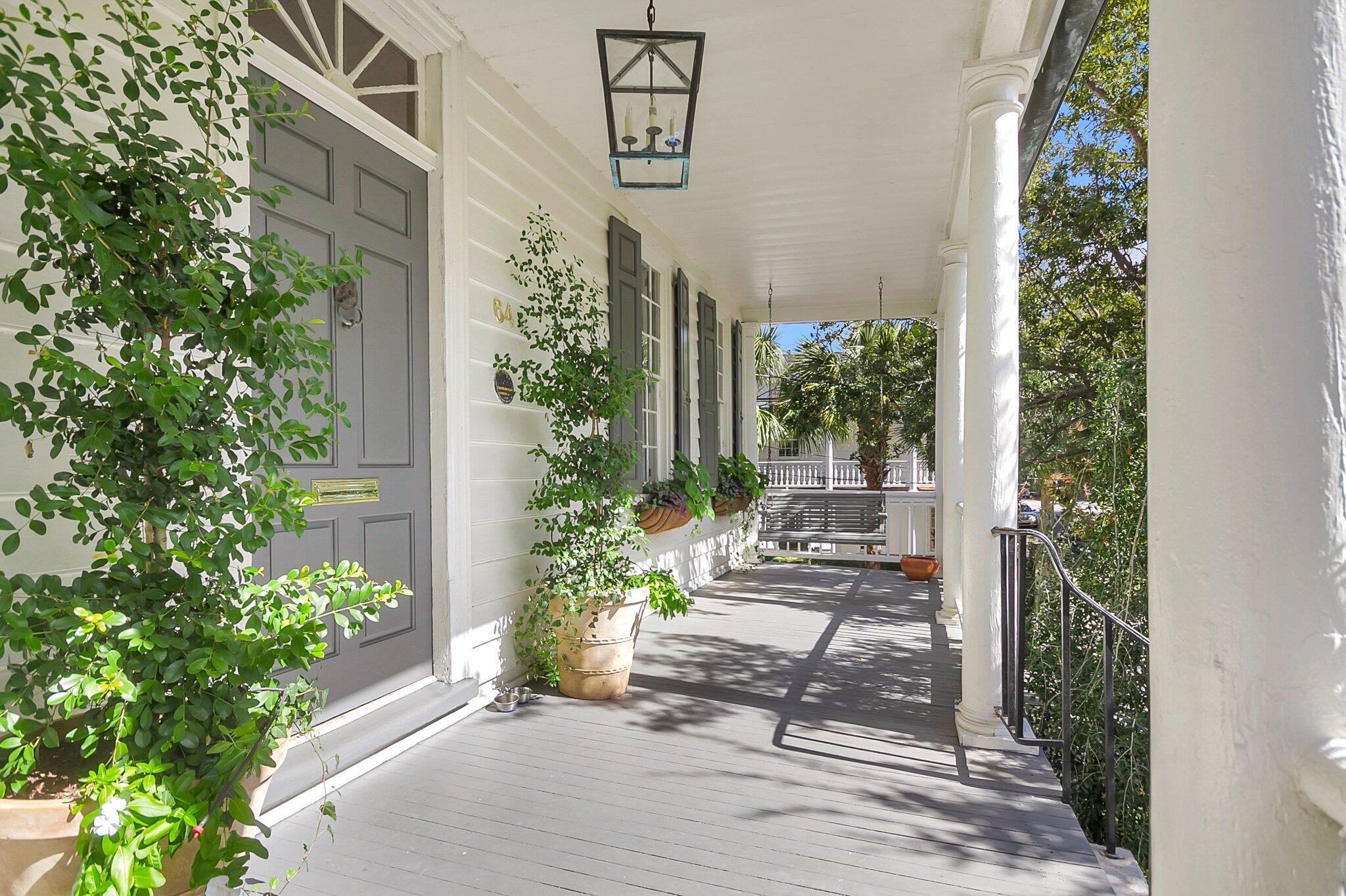 64 Warren Street