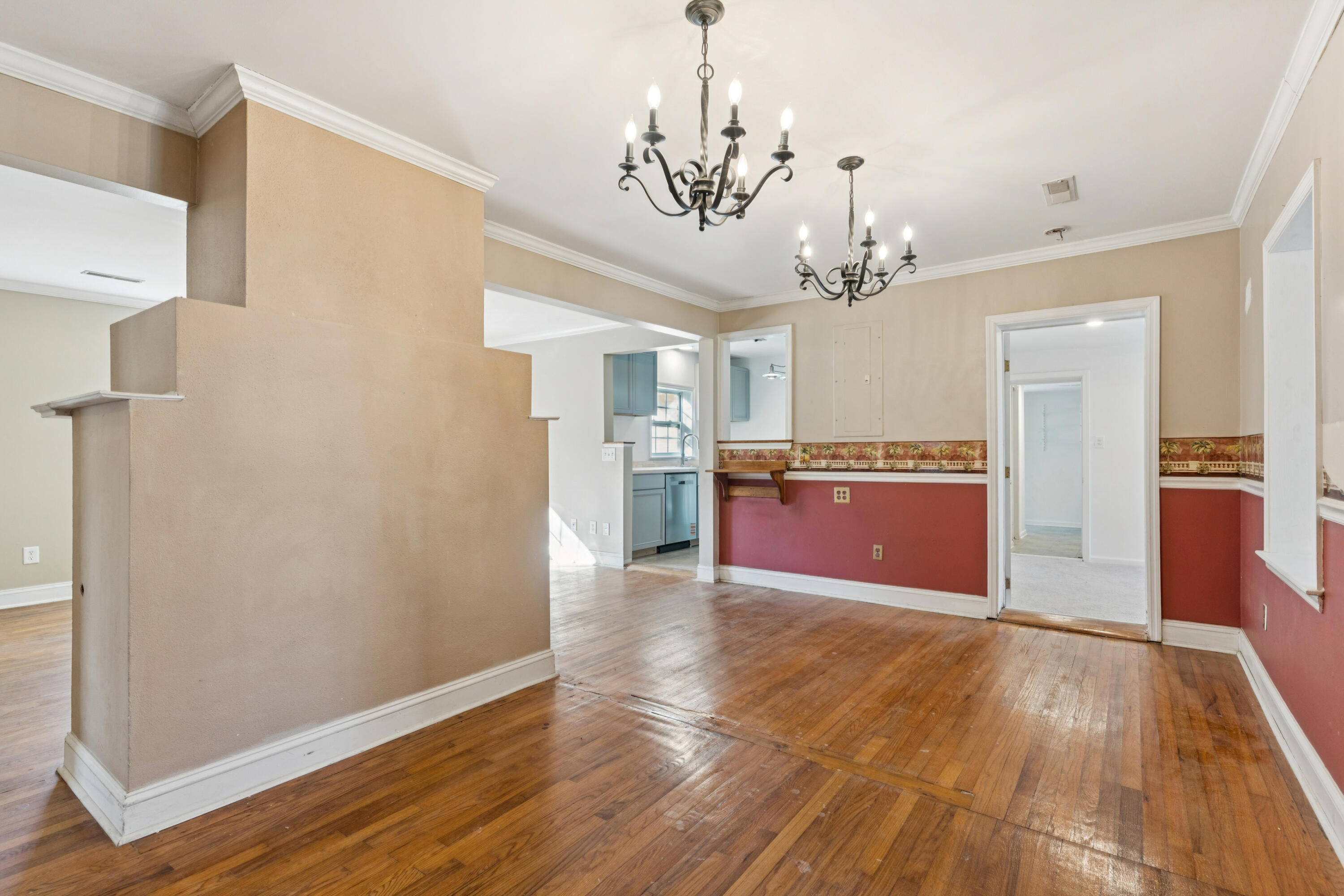 1202 Macqueen Avenue