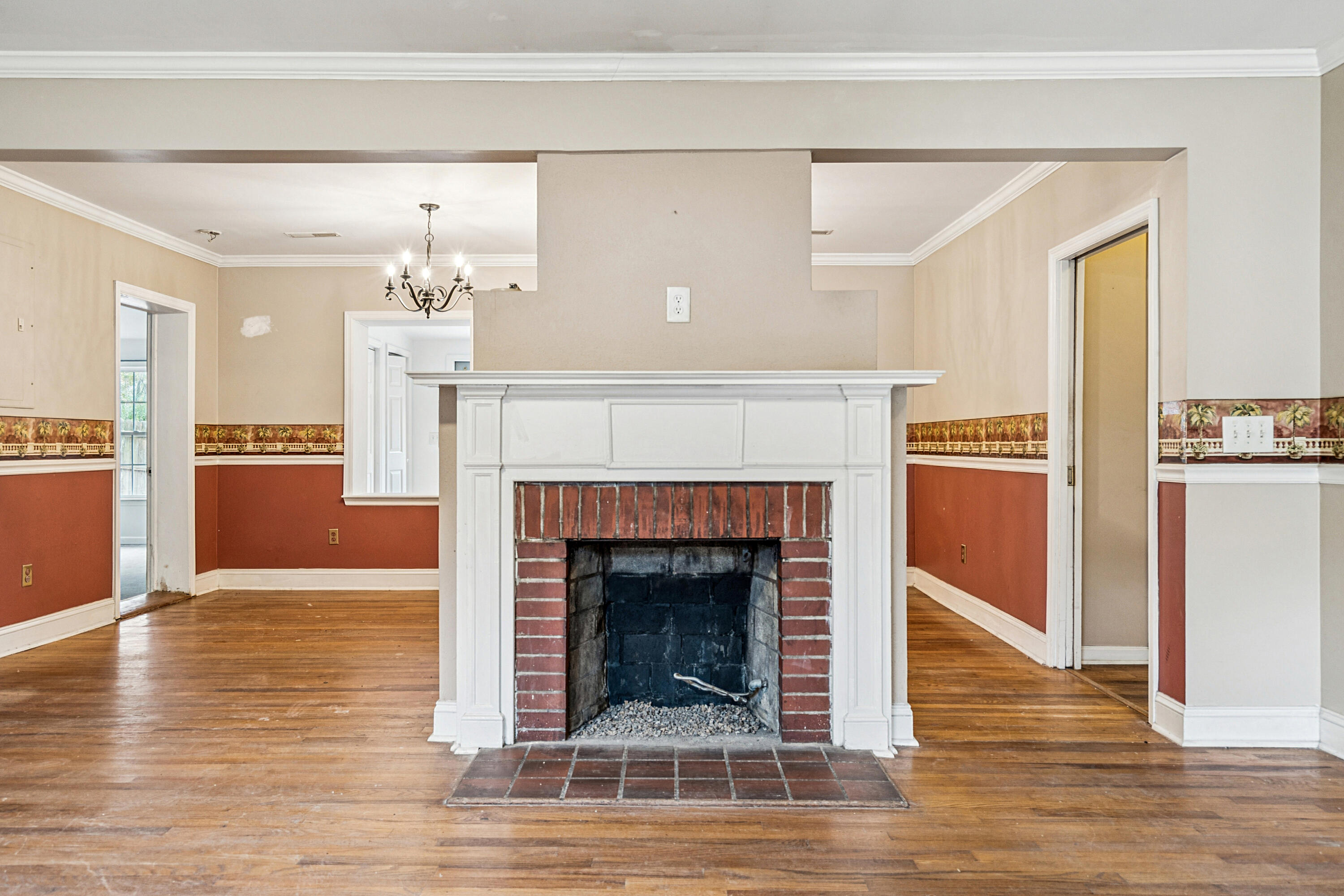 1202 Macqueen Avenue