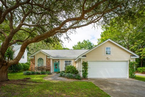 Photo of 1822 Falling Creek Circle, Mount Pleasant, SC 29464 (MLS # 25025087) Photo of 1822 Falling Creek Circle, Mount Pleasant, SC 29464 (MLS # 25025087)