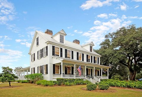 A home in Summerville