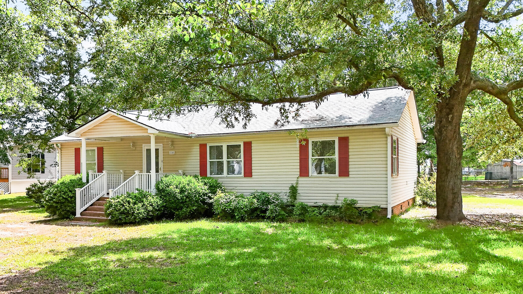 1104 Longpoint Road