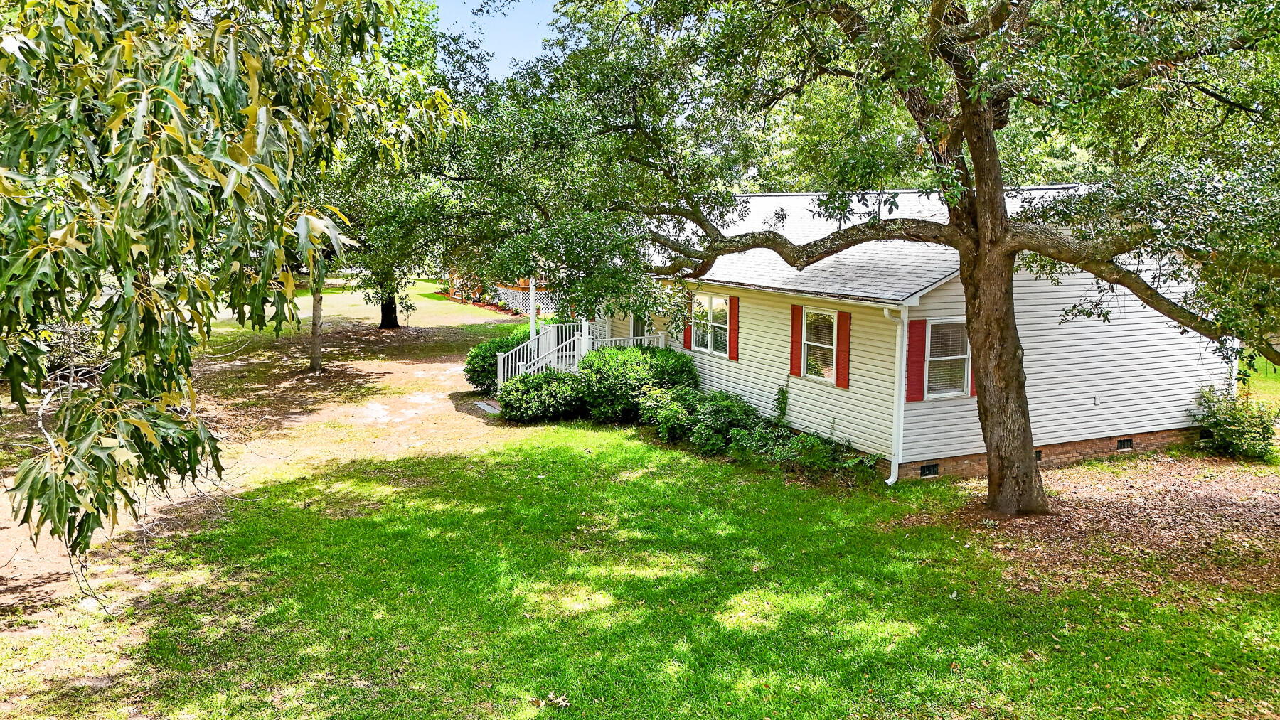 1104 Longpoint Road