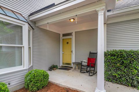 A home in North Charleston