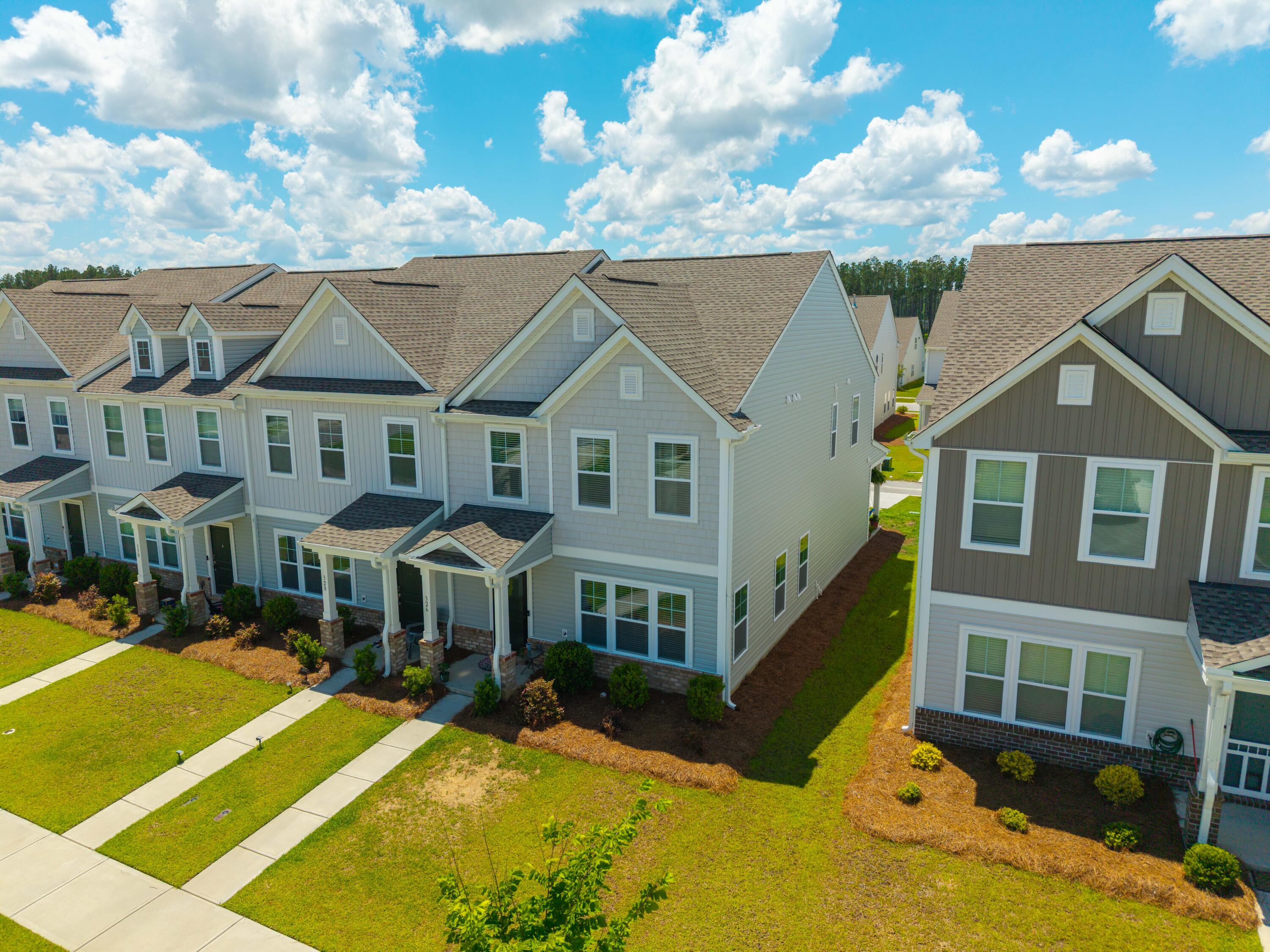 326 Surfbird Road 388