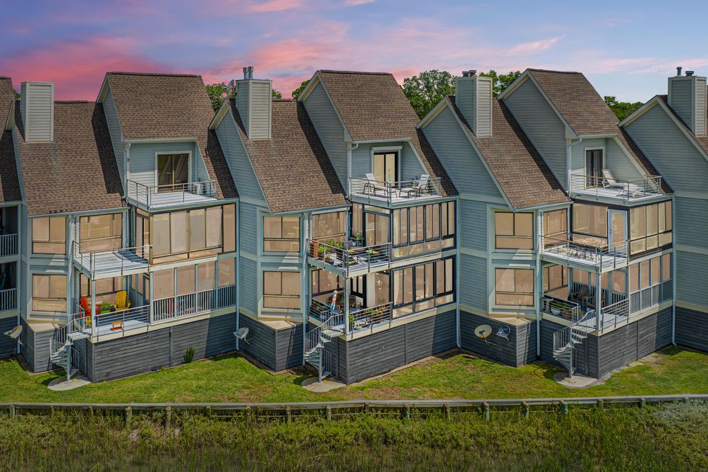 Photo of 242 Little Oak Island Drive, Folly Beach, SC 29439 (MLS # 26000526)