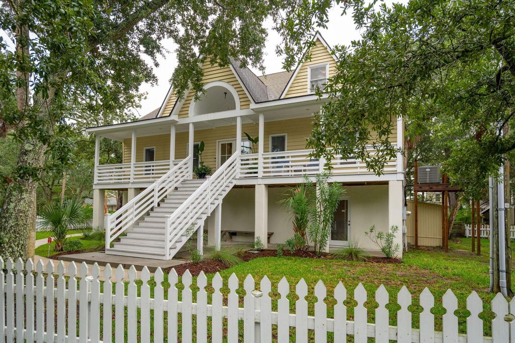 Photo of 2101 Waterway Boulevard, Isle of Palms, SC 29451 (MLS # 25027383)