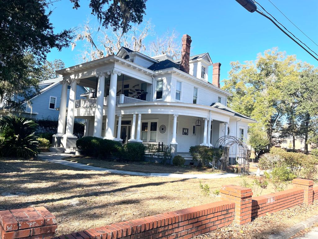 Photo of 919 Wichman Street, Walterboro, SC 29488 (MLS # 26000711)