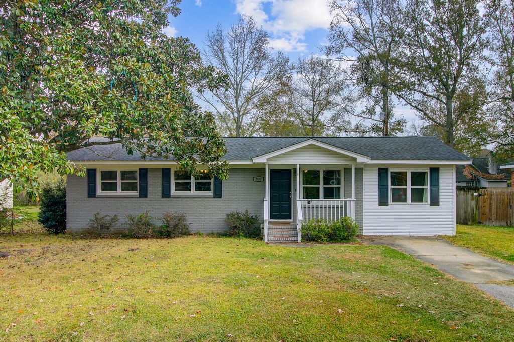 Photo of 532 Hansford Drive, Goose Creek, SC 29445 (MLS # 25031919)