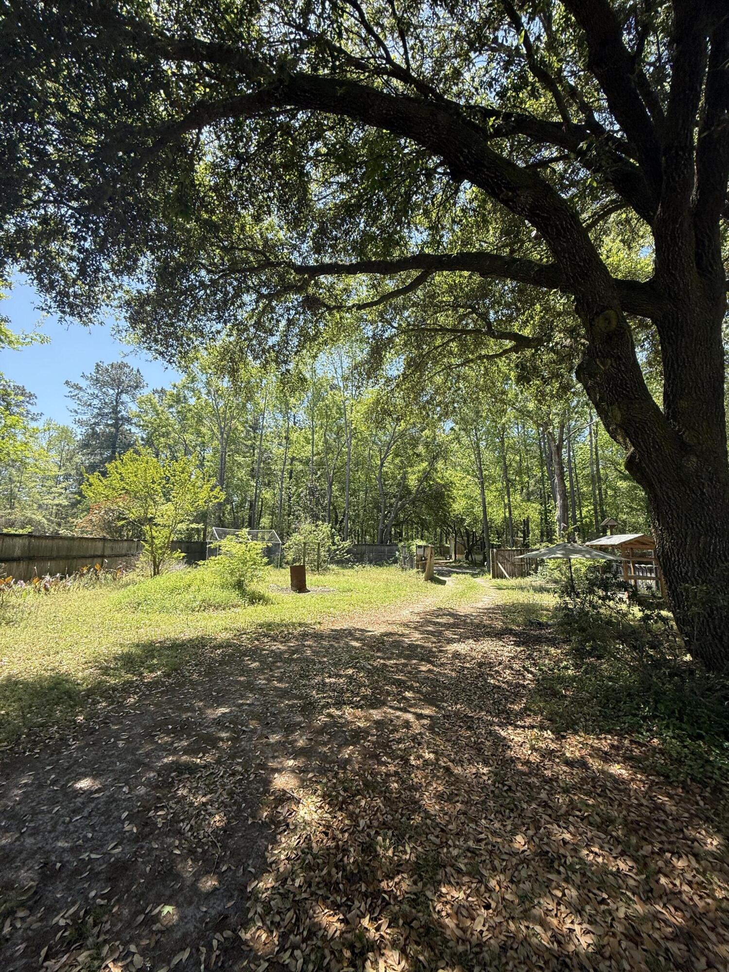 1886 United Drive