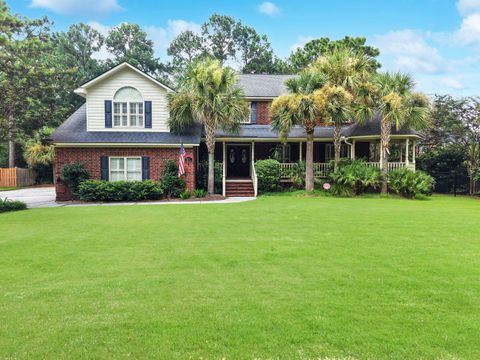 102 Castle Harbor Drive Summerville SC 29483