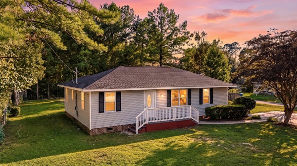169 RAVENELL DR, SAINT STEPHEN, SC 29479 - Image 4bb222fc277b5e5e6e512ea90a78cbd2/4199082292