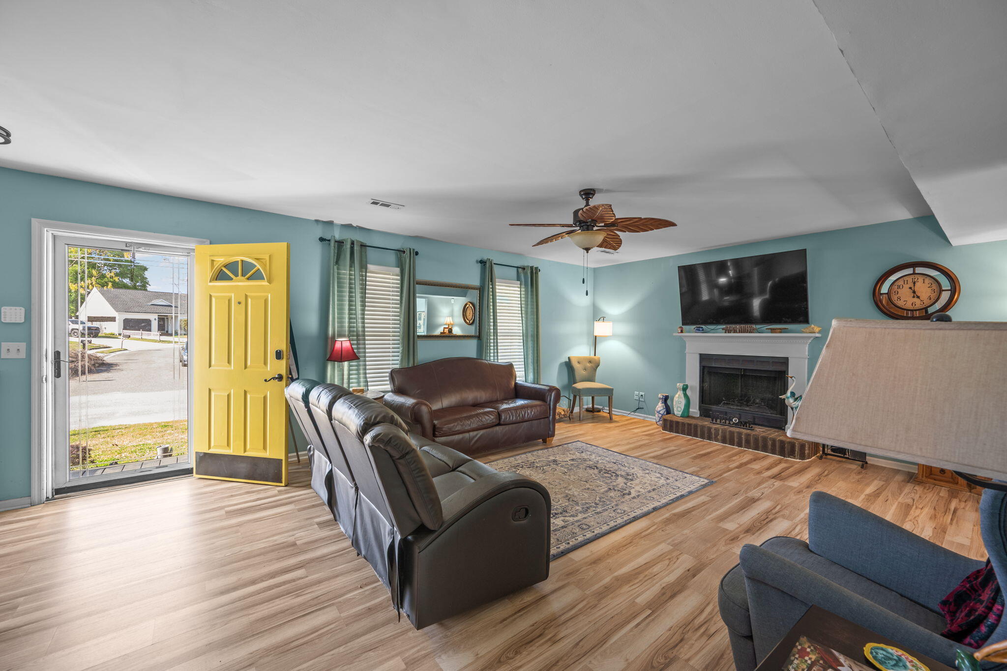 216 Persimmon Circle