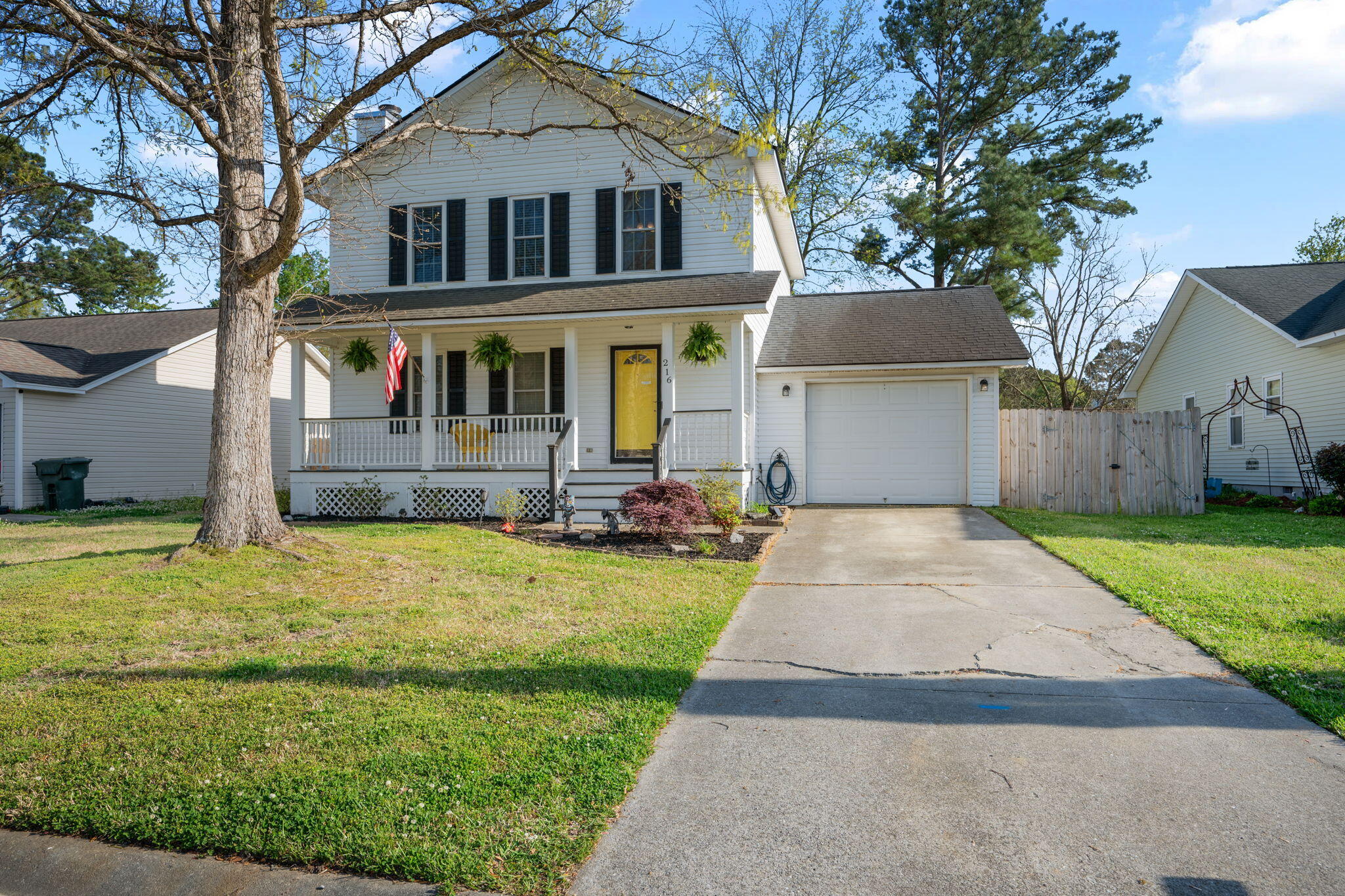 216 Persimmon Circle