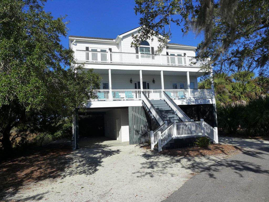 Photo of 3521 Myrtle Street, Edisto Island, SC 29438 (MLS # 25032997)
