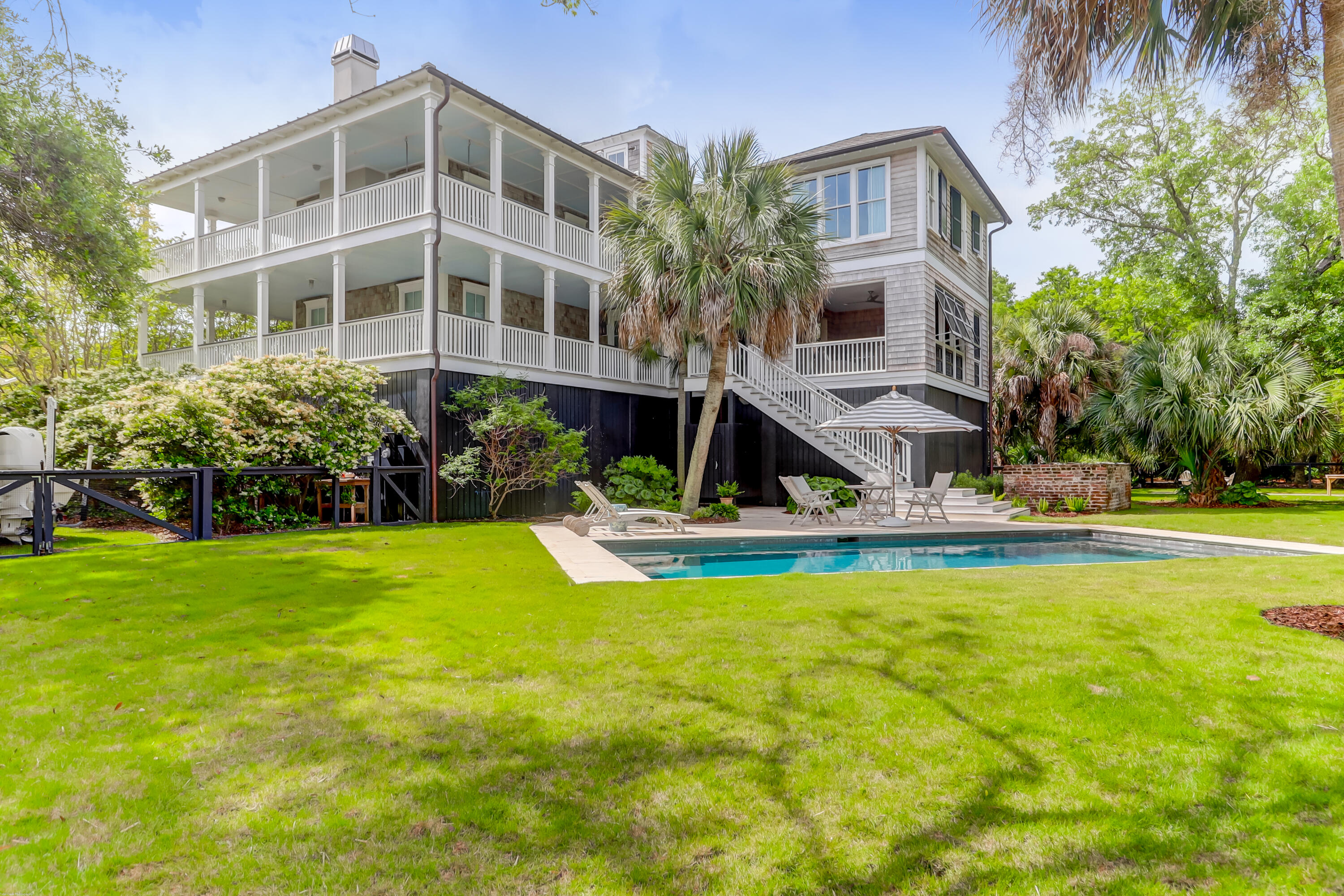 932 Middle Street