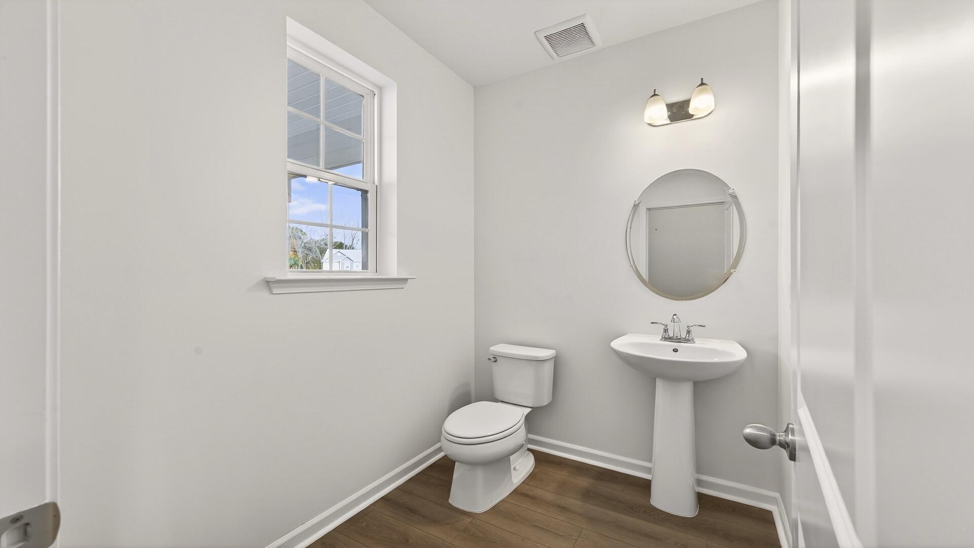 425 Cadbury Loop