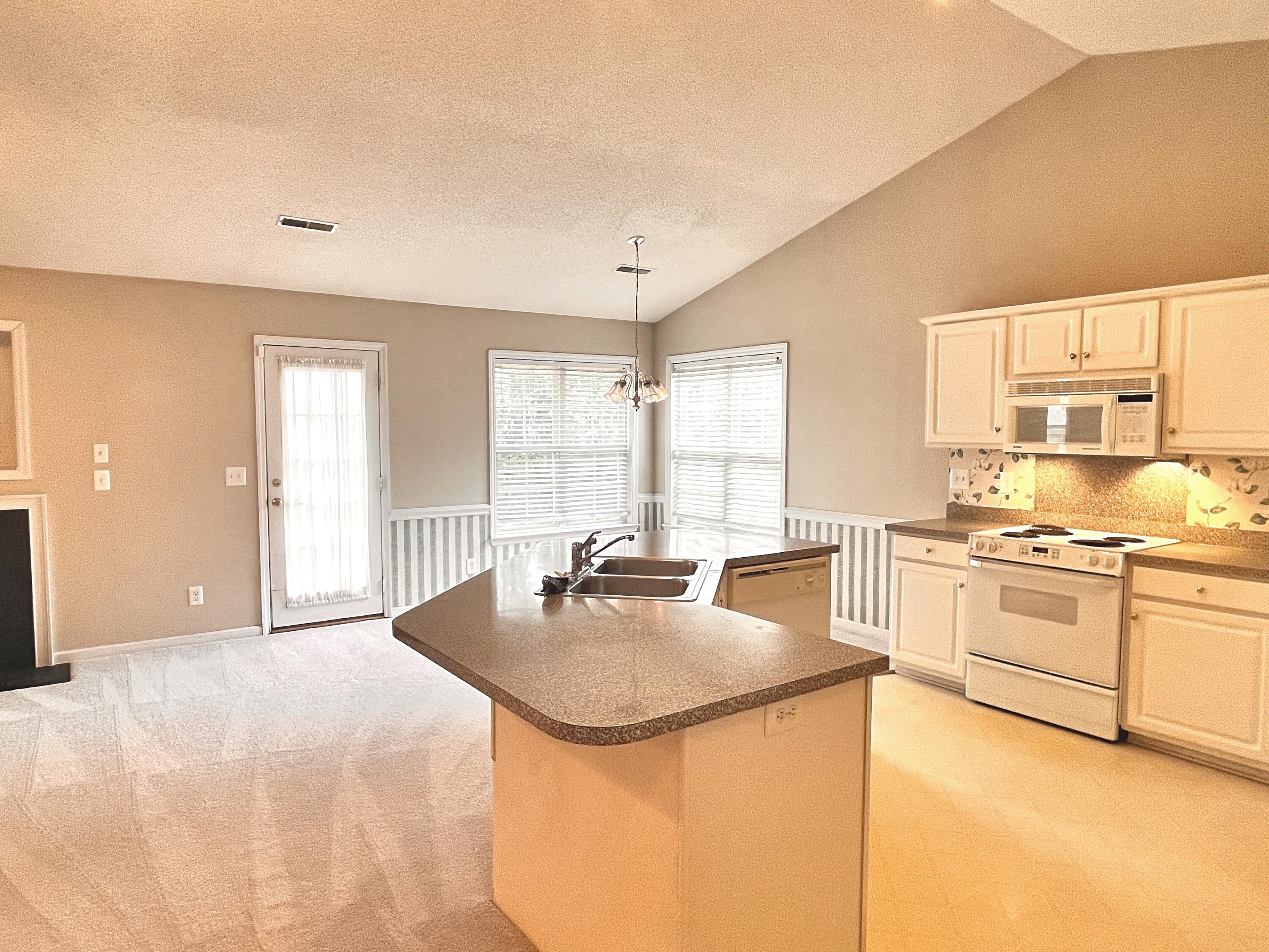 144 Paddock Way