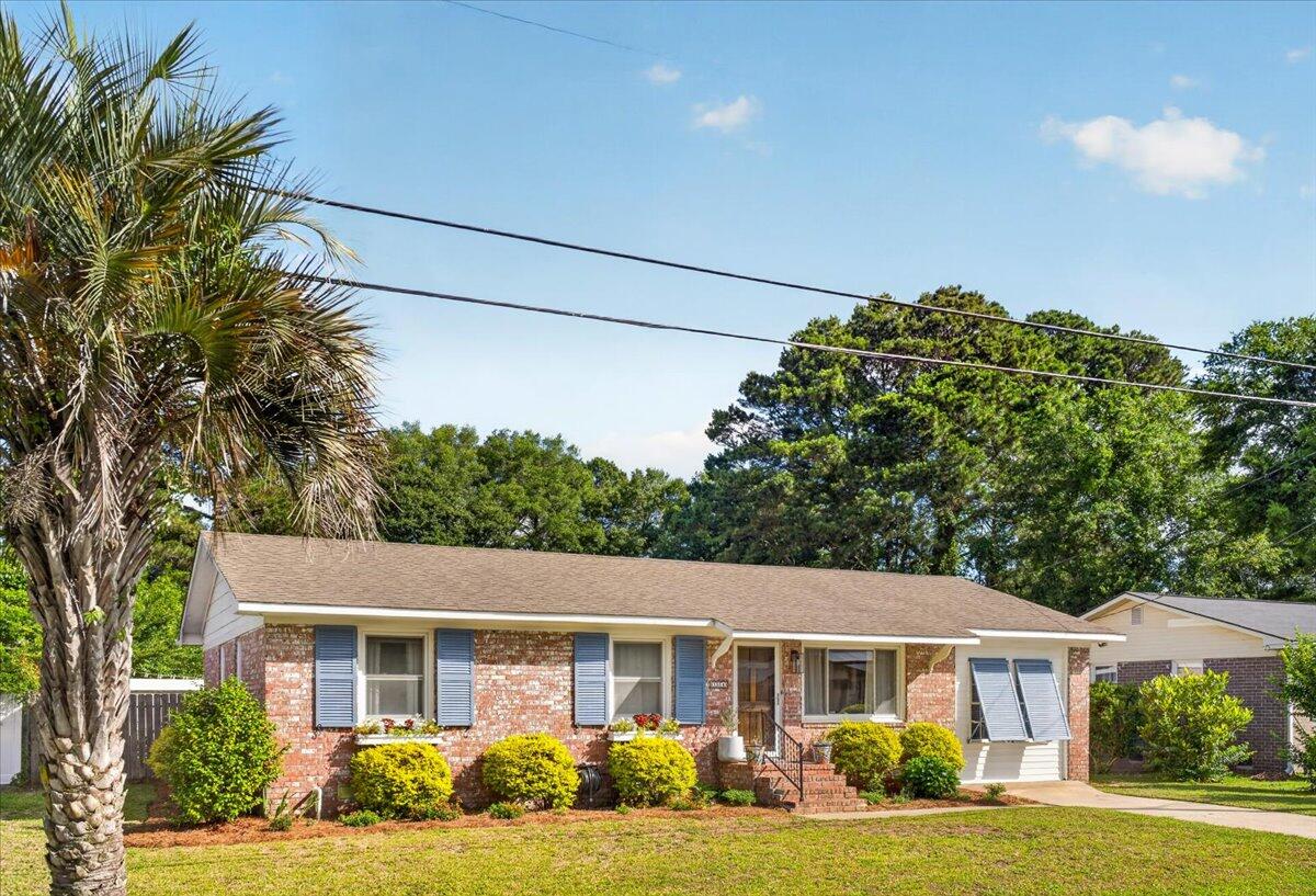 1554 Westwood Drive